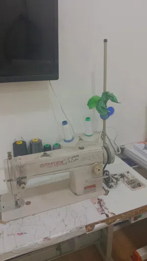 مكينة خياطة مستعملة للبيع