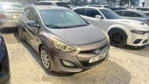 Used Hyundai Elantra in Sharjah