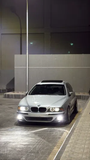 BMW E39 دب