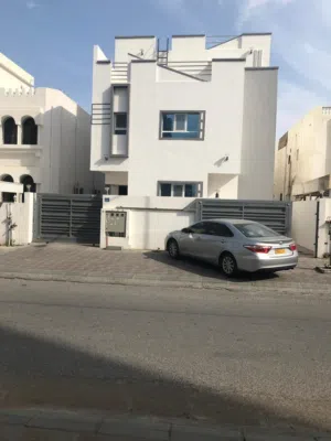 Semi Furnished Monthly in Muscat Al Khuwair