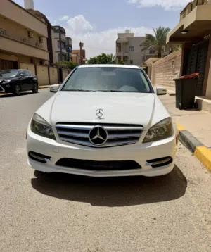 مرسيدس C300 2011