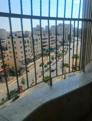 شقة بموقع مميز في بيتونيا