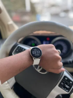 للبيع المستعجل  ساعة جلاكسي واتش أكتيف (Galaxy Watch Active) - لقطة بـ 17 ألف بس!