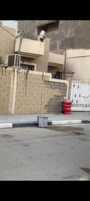 بيت للبيع في حي المهندسين