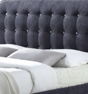 سرير مستعمل في حالة ممتازة bed good condition