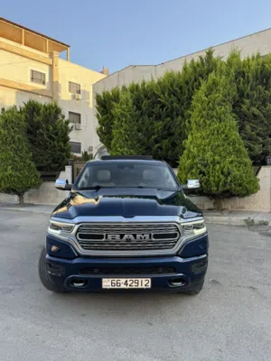 Dodge Ram 1500 Limited 2020 اعلى مواصفات لون خارجي نادر ووميز غرفه عسلي كاميرات 360 قابل للتفاوض