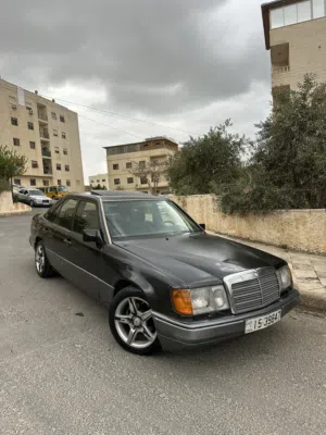 مرسيدس بطه 1992 للبيع