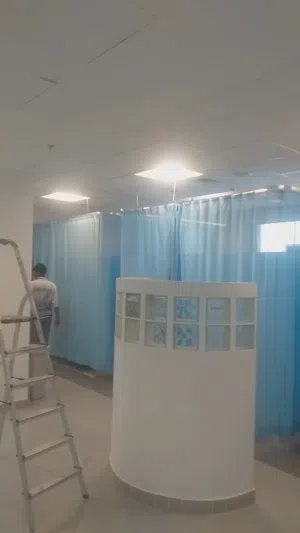 ستائر مستشفيات بلاك أوت مذوده بالشبك ضد البكتيريا والحرارة  عليا الجوده شكل انيق وراقي بسعر مناسب جد