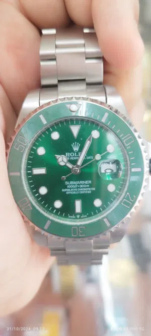 ساعه رولكس شبه جديده هاي كواليتي نظيفه جدا واستعمال شيء بسيط