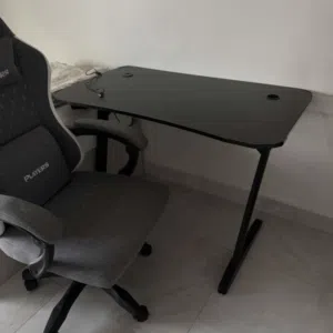 طاولة LED  وكرسي قيمنق