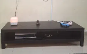 طاولة تلفزيون من ايكيا TV bench from IKEA