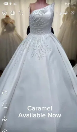 فستان للبيع شامل توابعها الموقع الكرك شامل توصيل لجميع مناطق مملكه