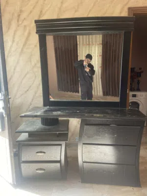 خزانتين للبيع خشب لاتيه