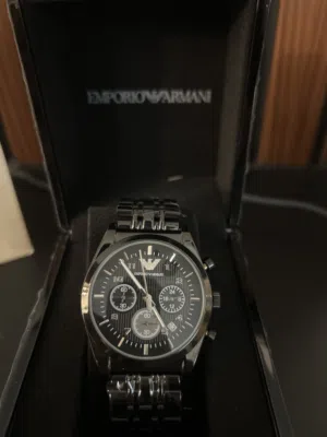 ساعة ماركة EMPORIO ARMANI جديدة و اصلية