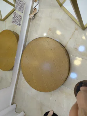 طاولة قياس فساتين سهرات وحفلات