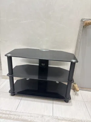 طاولة تلفاز