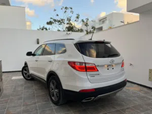 Used Hyundai Santa Fe in Tripoli