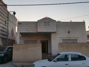 2 Bedrooms . 2 Bathrooms . 185 m20