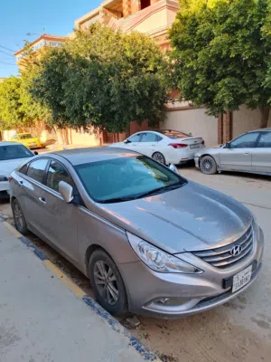 Used Hyundai Sonata in Tripoli