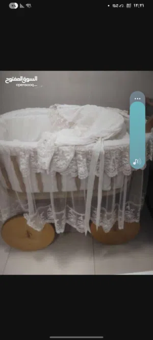سرير اطفال خشب محلي تفصال استخدام  خفيف