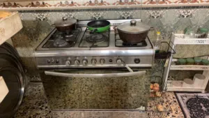 طباخ 5عيون وثلاجة