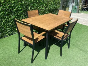 اطقم خارجية وطاولات وكراسي للمزارع والفلل