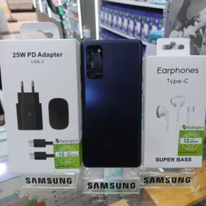 مستخدم نظيف 128g 16ram Samsang S20 Fe أمريكي وعربي متوفر مع بكج هدايا
