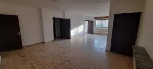 شقة للبيع في السابع