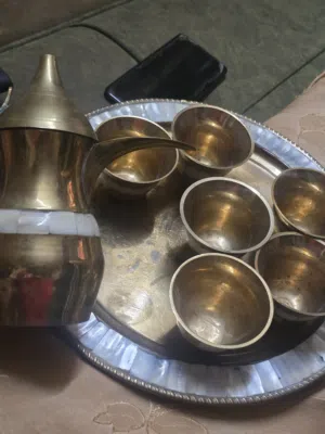 نحاسيات طقم كامل 6فناجين ودلة