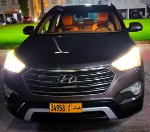 Huyndai Grand Santafee- Model 2015