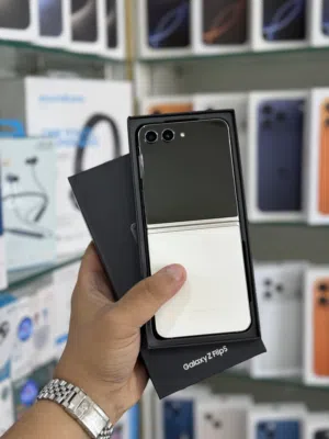 Samsung Galaxy Z Flip5 512 GB in Muscat