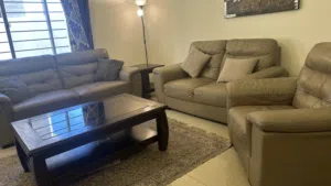 طقم كنب للبيع المستعجل بسعر لقطة مشحون من الامارات ثقيل جدا من (هوم سنتر دبي)