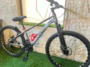 بسكليت جنط 26 أستعمل خفيف جدا سعر 60 وقابل للتفاوض بعد المعاينة والاعتماد على شراء  يرجا قرأه الوصف