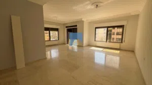 شقة مميزة للبيع في دير غبار - خلف زيت وزعتر طابق ثاني 186م تشطيب سوبر ديلوكس بسعر مغري