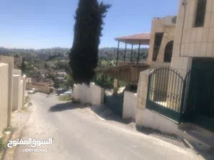 350 m2 More than 6 bedrooms Villa for Sale in Salt Al Salalem