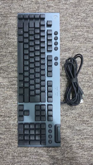 Logitech G815 LIGHTSYNC RGB Mechanical Gaming Keyboard CLICKY – Like New