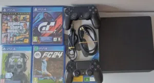 playstation 4 1tb of storage  4 games  2 original controllers