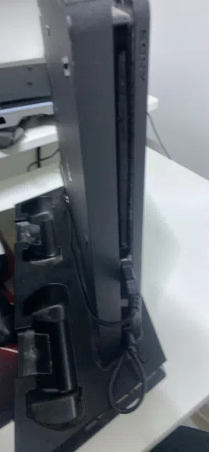 مبرد سوني 4 مع محطة شحن