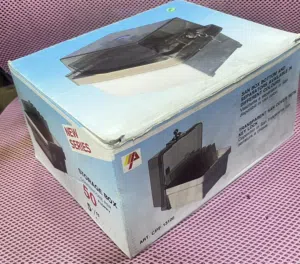 عدد 18 صندوق جديد غير مستخدم بالكرتونة صندوق تخزين قفل وقواطع كما بالصور بسعر حررررررق