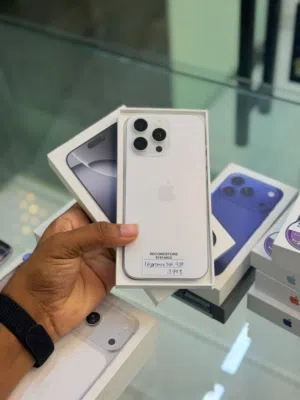 iPhone 16 Pro Max 256 GB with above 90% BH - Fine device available