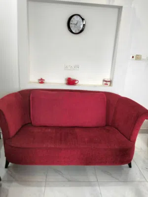 اثاث بحالة ممتازة للبيع