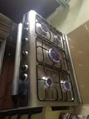 غاز سامكس بحاله ممتازه ستانلس ستيل خمس عيون الغاز بحاله الوكاله للبيع