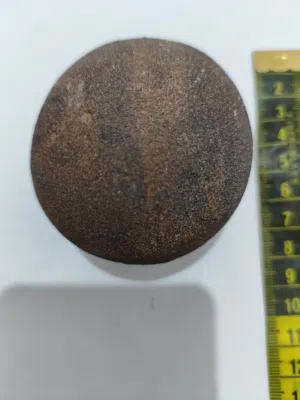 أحجار نادرة وحفريات جميلة