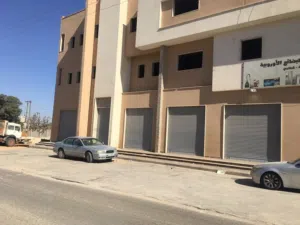 عقار تجاري بالشهادة العقارية.محلات و شقق على رئيسي شارع الابيار بعين زارة للبيع.. اقرأ الإعلان اكويس