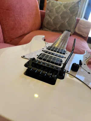 Ibanez RG350 DXZ-WH