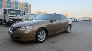 Used Lexus ES in Farwaniya