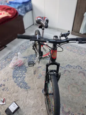 سيكل تباديل بحاله ممتازه ينفع الاطفال حجم 20 بيع ولا للبدل