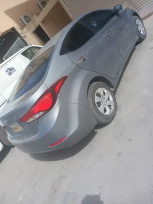 Used Hyundai Elantra in Al Riyadh