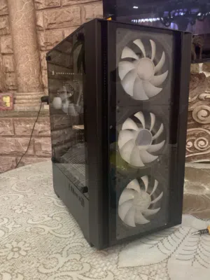 كيس حجم وسط للبيع استعمال 8 اشهر مراوح 4 RGB الزرقاء السعر 30
