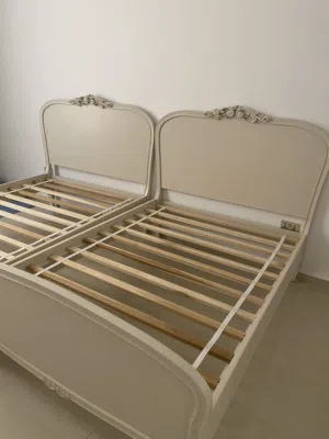 عدد 2 غرفة نوم من باتري بارن كيدز غير مستعملات مع تسريحه وكومدينو